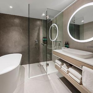 Junior King Suite